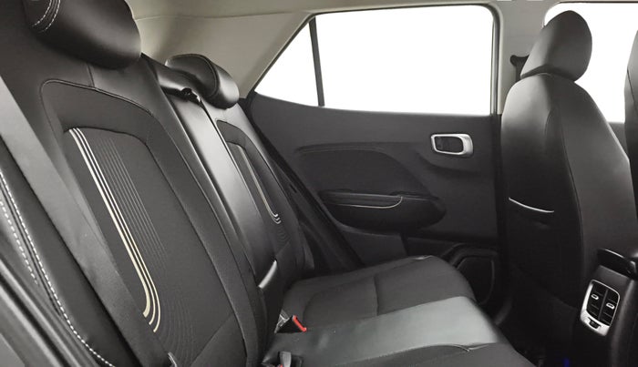 2021 Hyundai VENUE SX 1.0 (O) TURBO IMT, Petrol, Manual, 69,111 km, Right Side Rear Door Cabin