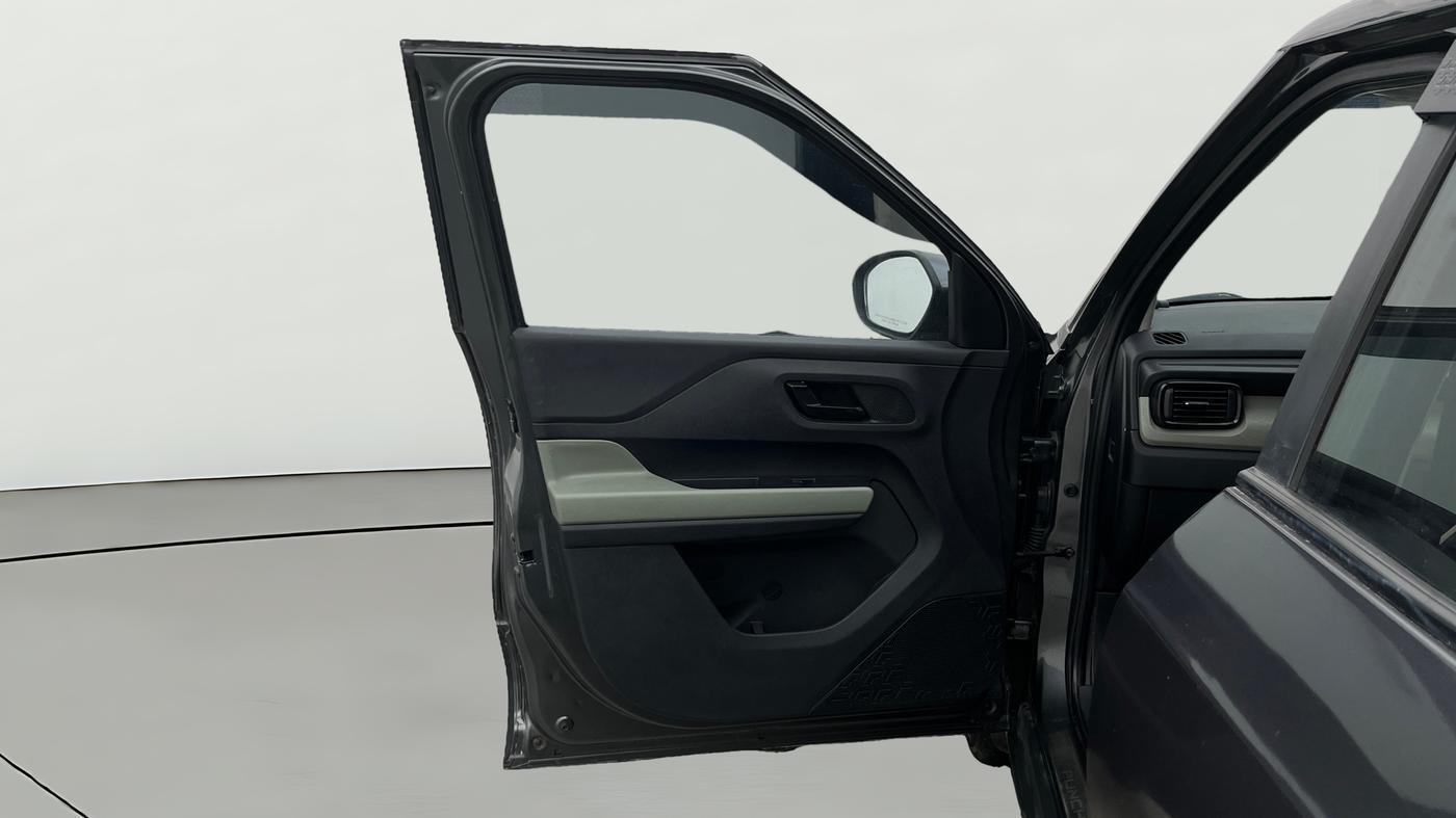 2022 Tata PUNCH ADVENTURE AMT, Petrol, Automatic, 24,678 km, LHS Front Door