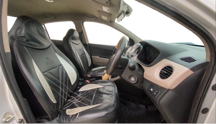 2018 Hyundai Xcent S 1.2, CNG, Manual, 1,46,499 km, Right Side Front Door Cabin