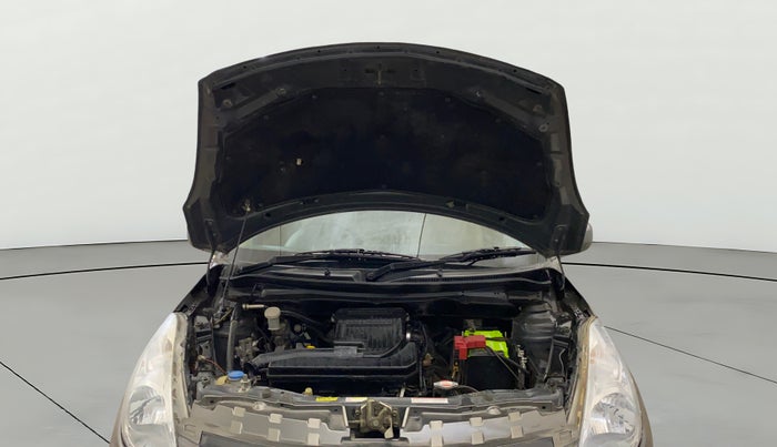 2016 Maruti Swift Dzire LXI (O), Petrol, Manual, 73,110 km, Open Bonet