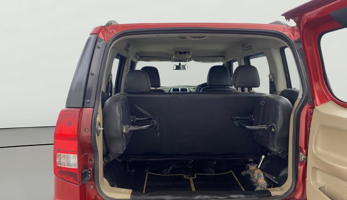 2016 Mahindra TUV300 T8 AMT, Diesel, Automatic, 81,360 km, Boot Open Zoomed View