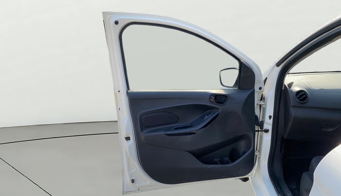 2020 Ford New Figo TITANIUM 1.2 PETROL MT, Petrol, Manual, 47,006 km, LHS Front Door