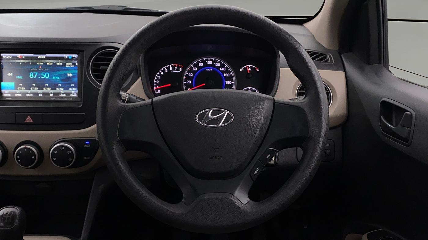 2017 Hyundai Grand i10 MAGNA 1.2 KAPPA VTVT, Petrol, Manual, 41,609 km, Steering Wheel Close Up