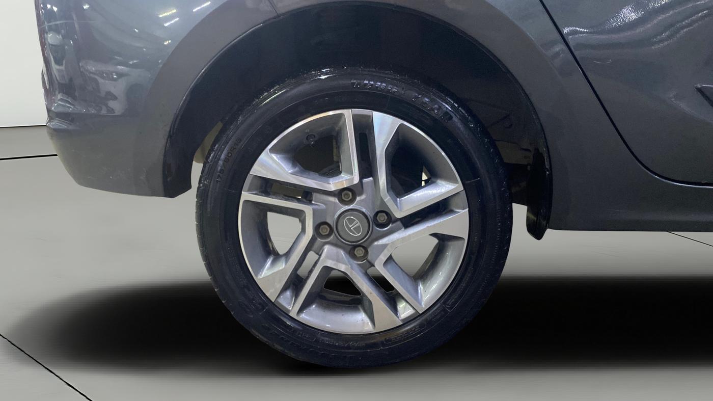 2023 Tata TIGOR XZ PLUS PETROL, Petrol, Manual, 27,532 km, Right Rear Wheel