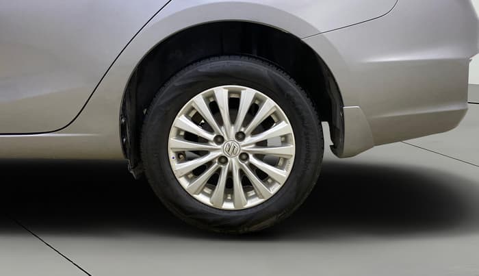 2016 Maruti Ciaz ZXI AT, Petrol, Automatic, 43,847 km, Left Rear Wheel