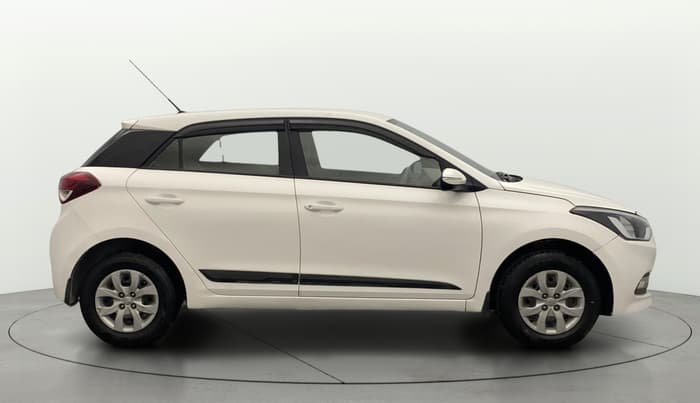 2016 Hyundai Elite i20 SPORTZ 1.4 CRDI, Diesel, Manual, 68,613 km, Right Side View