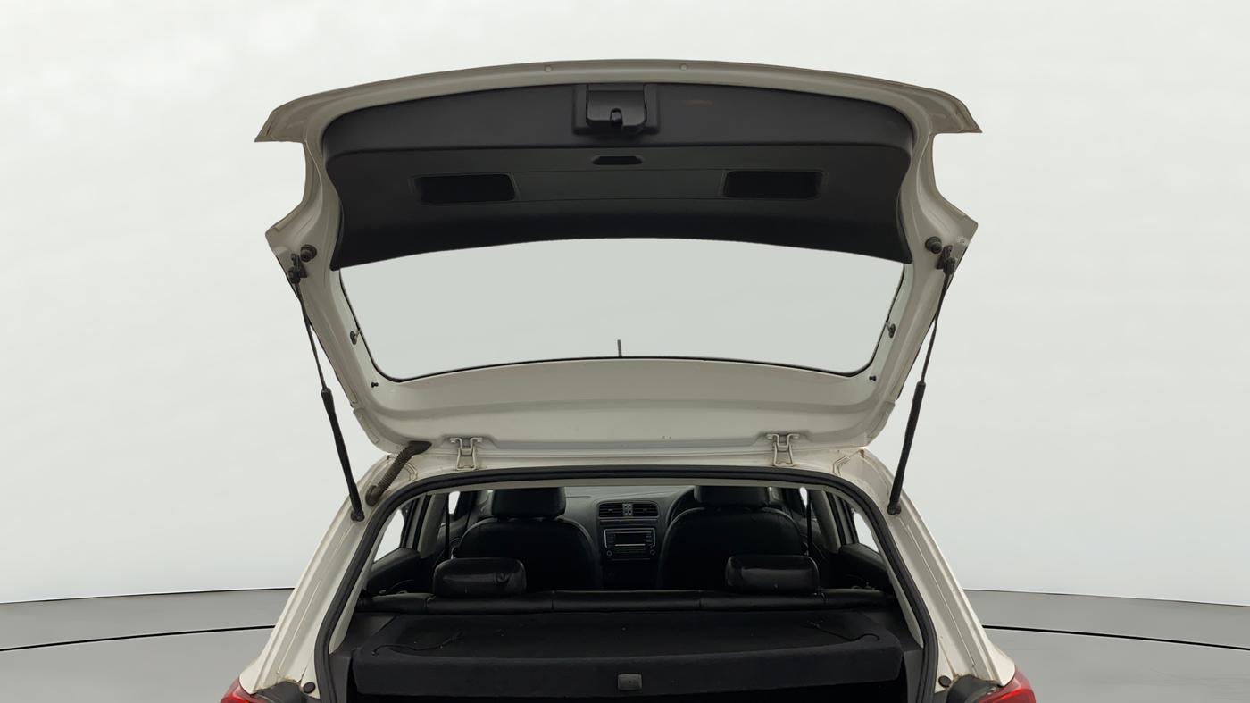 2019 Volkswagen Polo COMFORTLINE 1.0L MPI, Petrol, Manual, 46,320 km, Boot Door Open