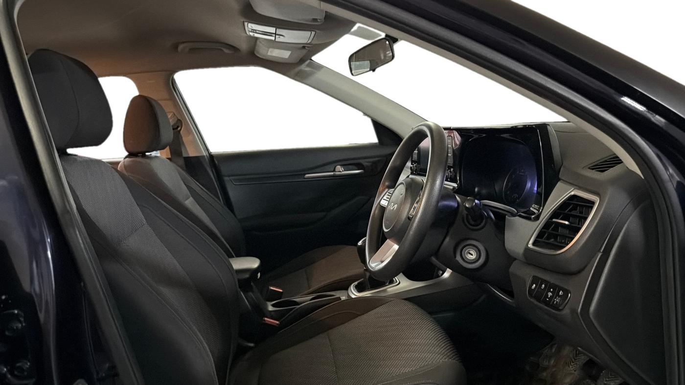 2023 KIA SELTOS HTK 1.5 PETROL, Petrol, Manual, 64,925 km, Right Side Front Door Cabin