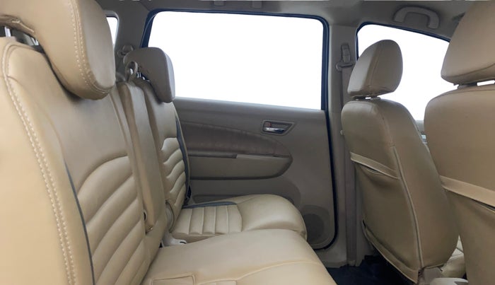 2015 Maruti Ertiga ZXI, Petrol, Manual, 65,078 km, Right Side Rear Door Cabin