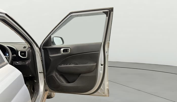 2022 Hyundai VENUE SX (O) 1.5 CRDI, Diesel, Manual, 44,392 km, RHS Front Door