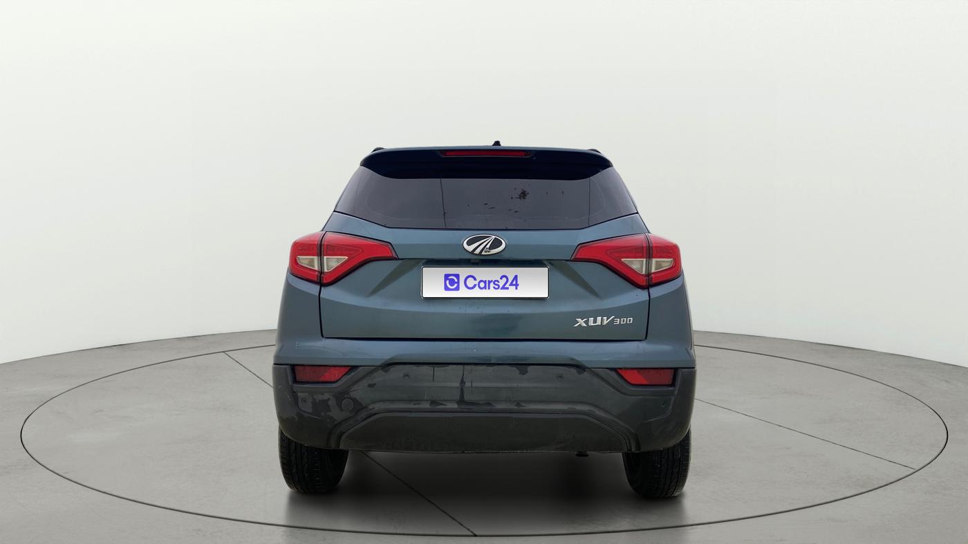 2021 Mahindra XUV300 W6 1.2 PETROL AMT, Petrol, Automatic, 62,028 km, Back/Rear
