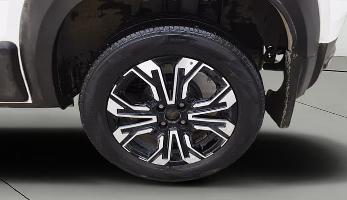 2022 Renault Kiger RXT (O) AMT, Petrol, Automatic, 74,625 km, Left Rear Wheel