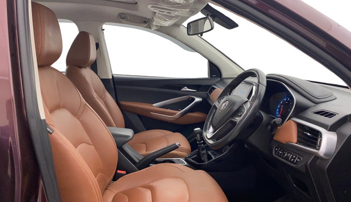 2020 MG HECTOR PLUS SHARP 2.0 DIESEL TURBO MT 6-STR, Diesel, Manual, 66,744 km, Right Side Front Door Cabin