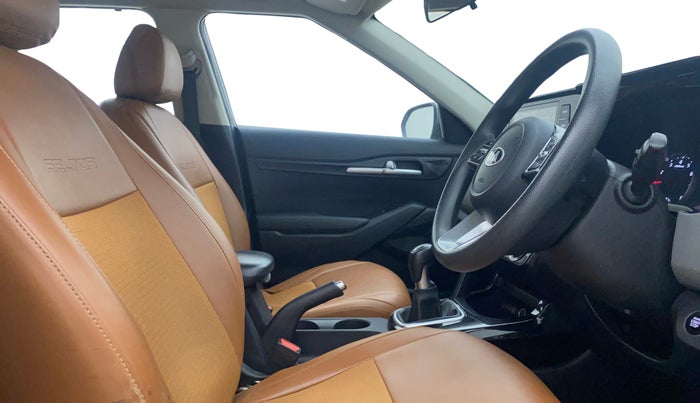 2019 KIA SELTOS HTK PLUS 1.5, Petrol, Manual, 93,193 km, Right Side Front Door Cabin