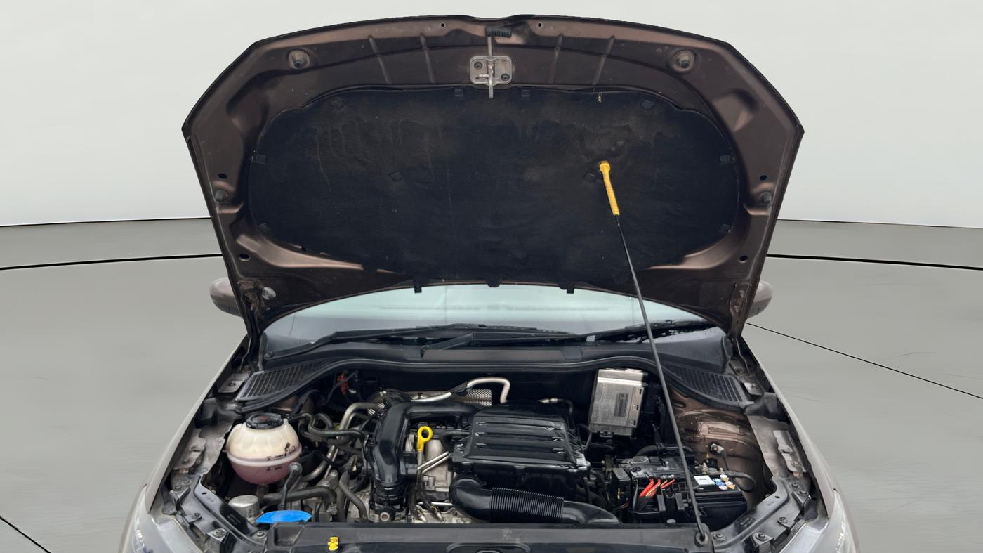 2020 Volkswagen Vento HIGHLINE 1.0L TSI AT, Petrol, Automatic, 34,673 km, Open Bonet
