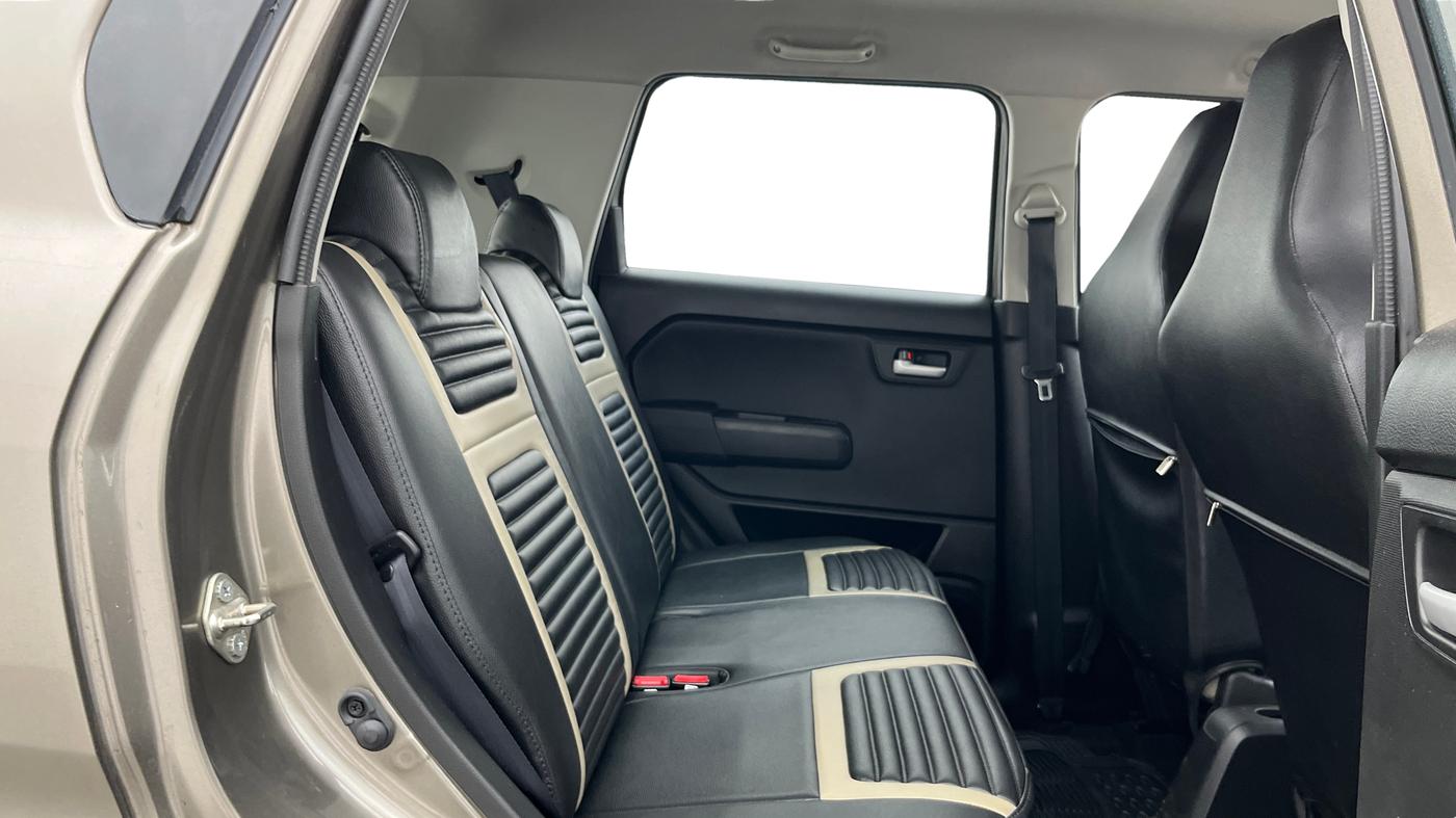 2020 Maruti New Wagon-R ZXI 1.2, Petrol, Manual, 35,188 km, Right Side Rear Door Cabin