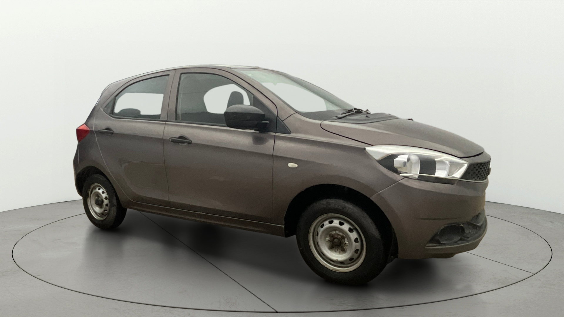 2017 Tata Tiago 2021-2026 XE PETROL 2017 Tata Tiago 2021-2026 XE PETROL
