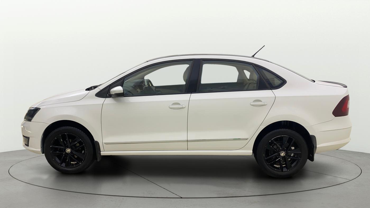 2018 Skoda Rapid STYLE 1.6 MPI AT, Petrol, Automatic, 91,861 km, Left Side