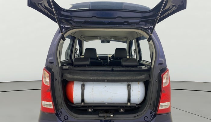 2017 Maruti Wagon R 1.0 LXI CNG, CNG, Manual, 1,01,847 km, Boot Open Zoomed View