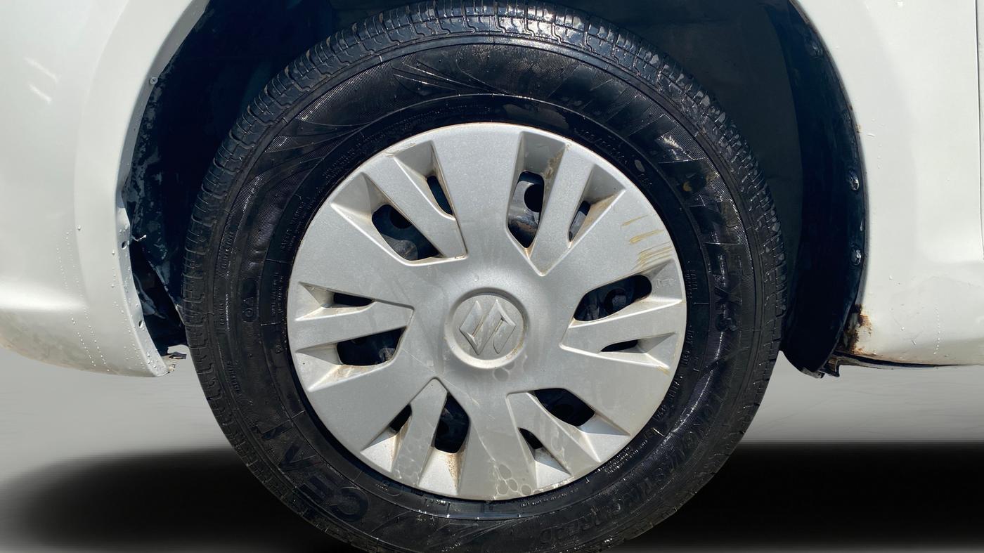 2014 Maruti Swift Dzire VDI, Diesel, Manual, 76,248 km, Left Front Wheel
