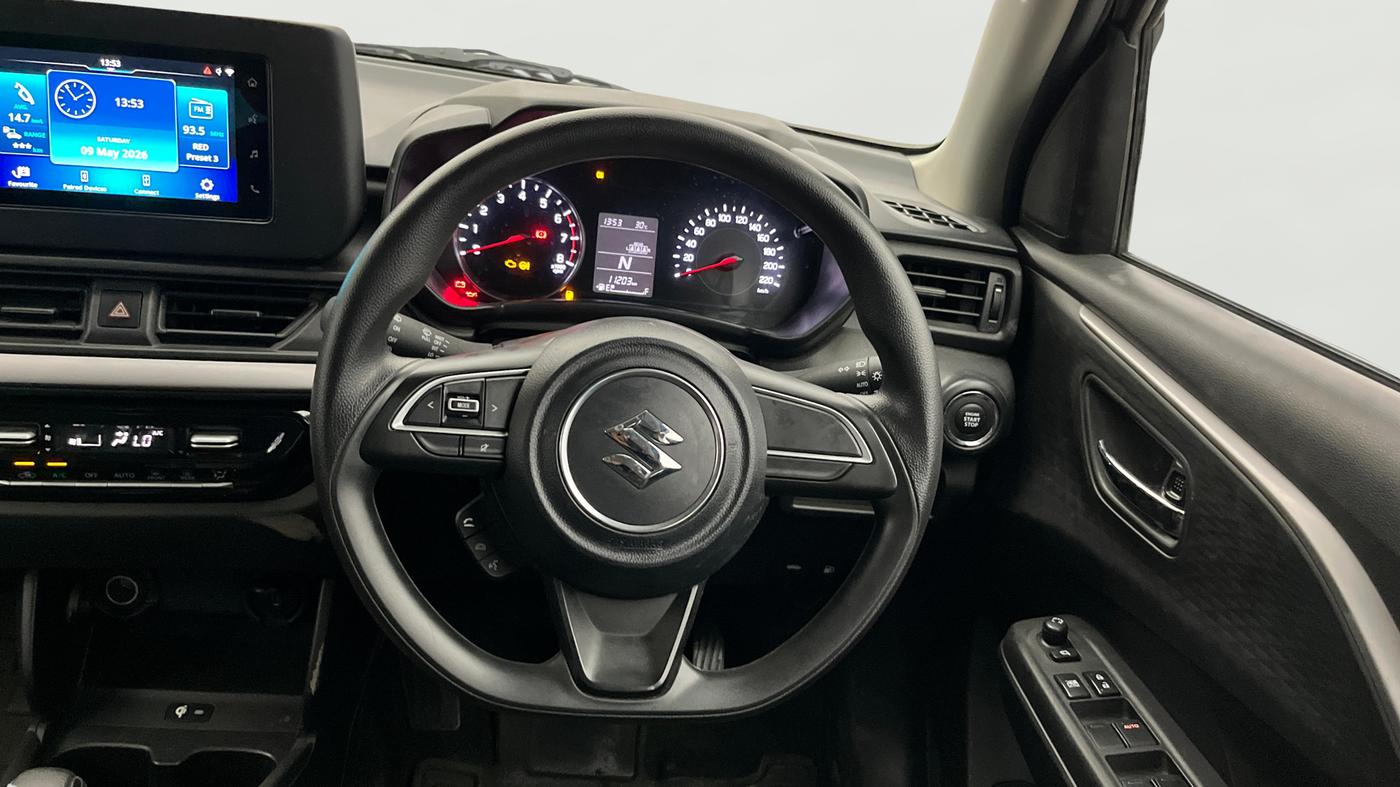 2025 Maruti Swift ZXi AMT, Petrol, Automatic, 11,156 km, Steering Wheel Close Up