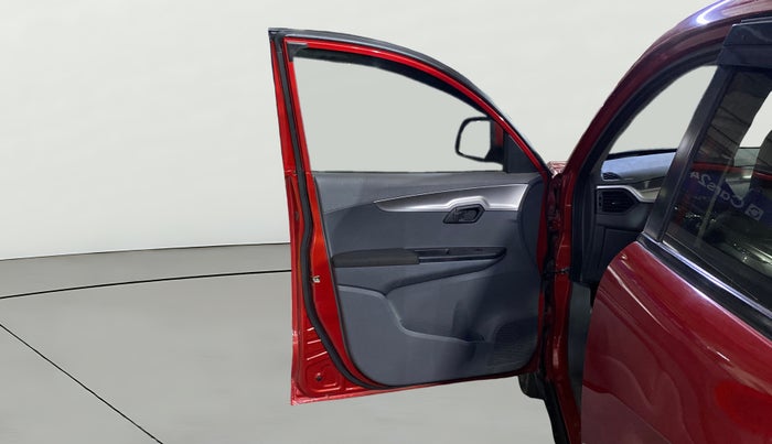 2017 Mahindra KUV 100 NXT K6+ P 6 STR, Petrol, Manual, 22,679 km, LHS Front Door