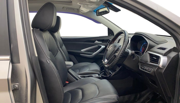 2020 MG HECTOR SHARP 2.0 DIESEL, Diesel, Manual, 45,369 km, Right Side Front Door Cabin