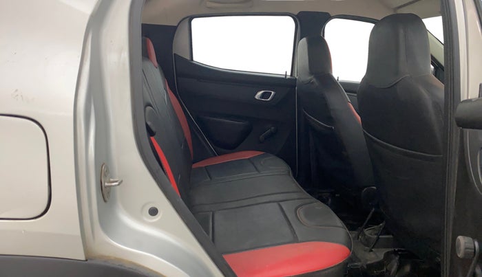 2018 Renault Kwid RXT 1.0 AMT (O), CNG, Automatic, 62,800 km, Right Side Rear Door Cabin