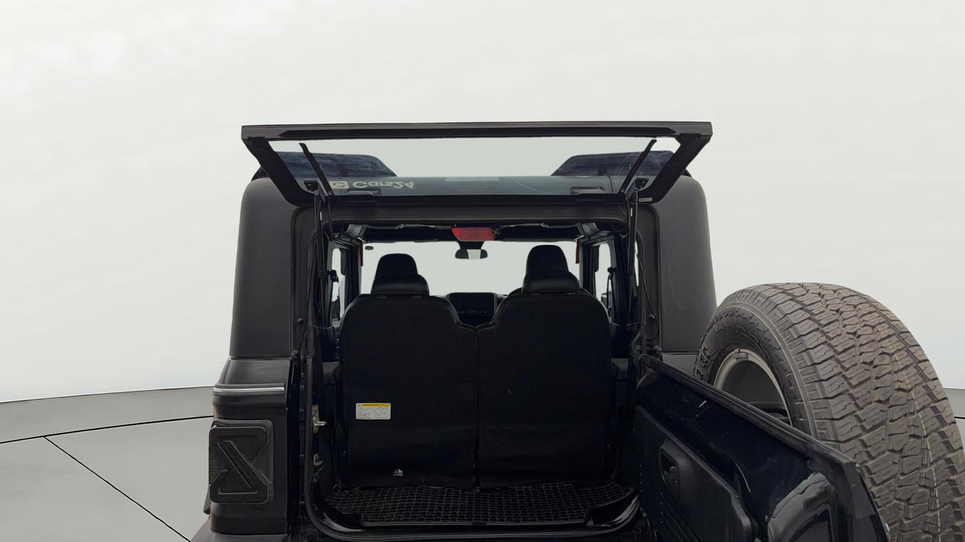 2022 Mahindra Thar LX PETROL HT 4WD AT, Petrol, Automatic, 36,737 km, Boot Open Zoomed View