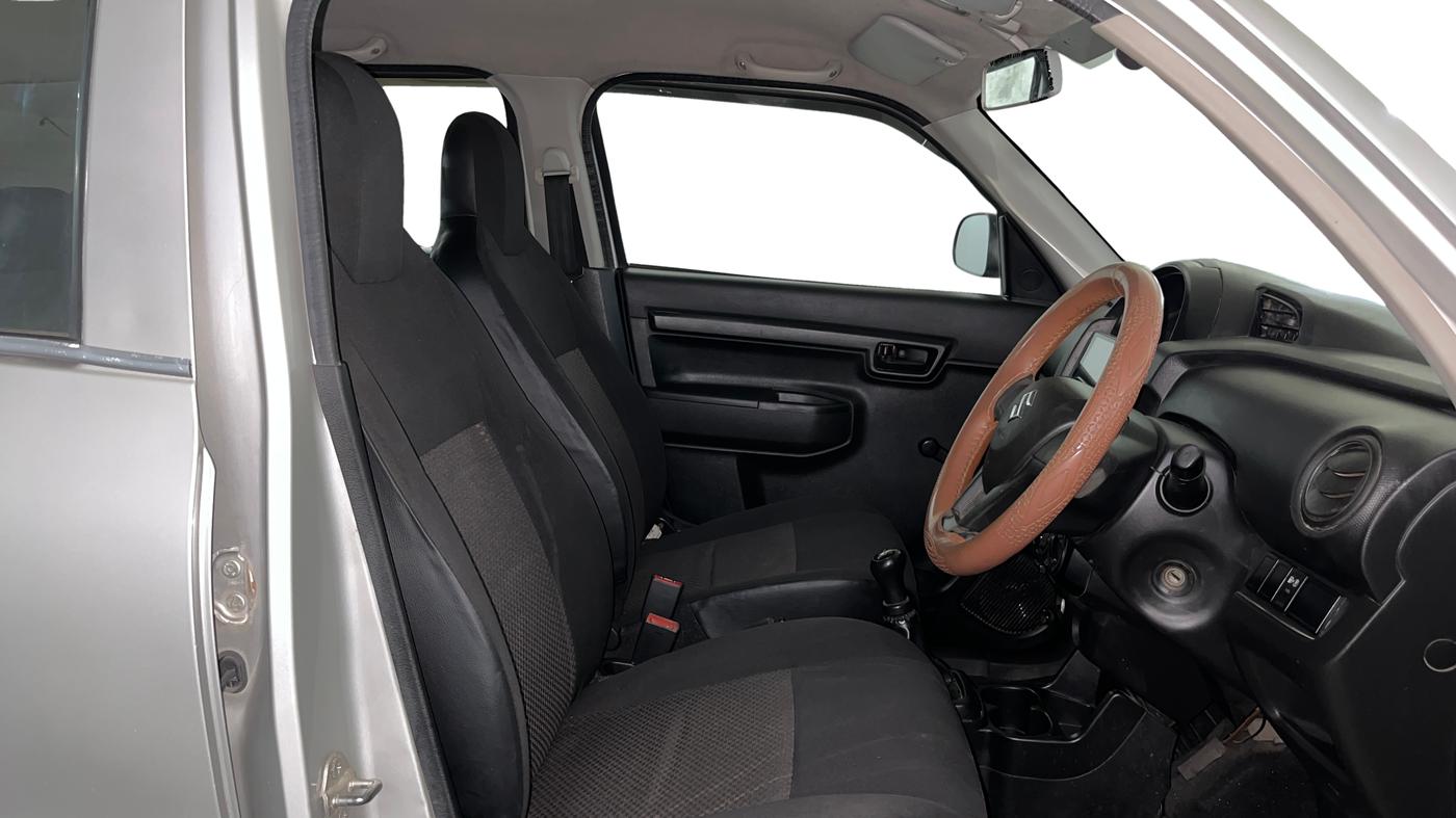 2021 Maruti S PRESSO LXI CNG, CNG, Manual, 91,944 km, Right Side Front Door Cabin