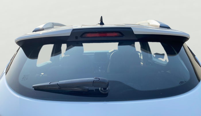 2022 Renault Kiger RXT (O) AMT, Petrol, Automatic, 38,769 km, Rear Windshield