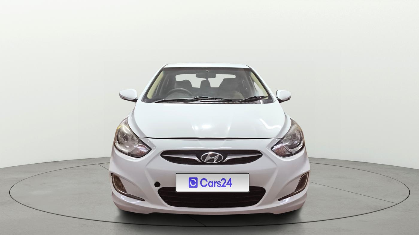 2013 Hyundai Verna FLUIDIC 1.6 VTVT SX, CNG, Manual, 93,983 km, Front