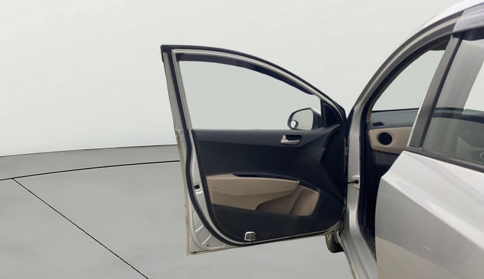 2014 Hyundai Xcent SX AT 1.2 (O), Petrol, Automatic, 1,09,489 km, LHS Front Door