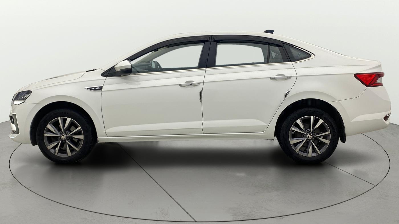 2022 Skoda SLAVIA STYLE 1.0L TSI AT, Petrol, Automatic, 1,33,293 km, Left Side