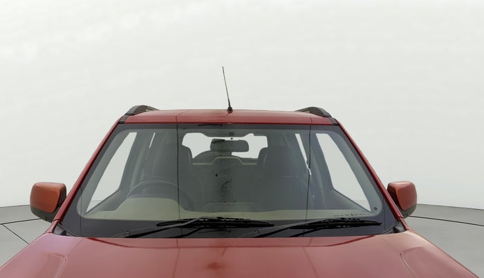 2017 Mahindra TUV300 T8 AMT, Diesel, Automatic, 1,35,545 km, Front Windshield