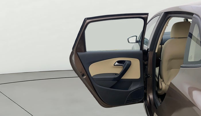 2016 Volkswagen Ameo HIGHLINE PLUS 1.5L AT 16 ALLOY, Diesel, Automatic, 1,32,884 km, LHS Rear Door