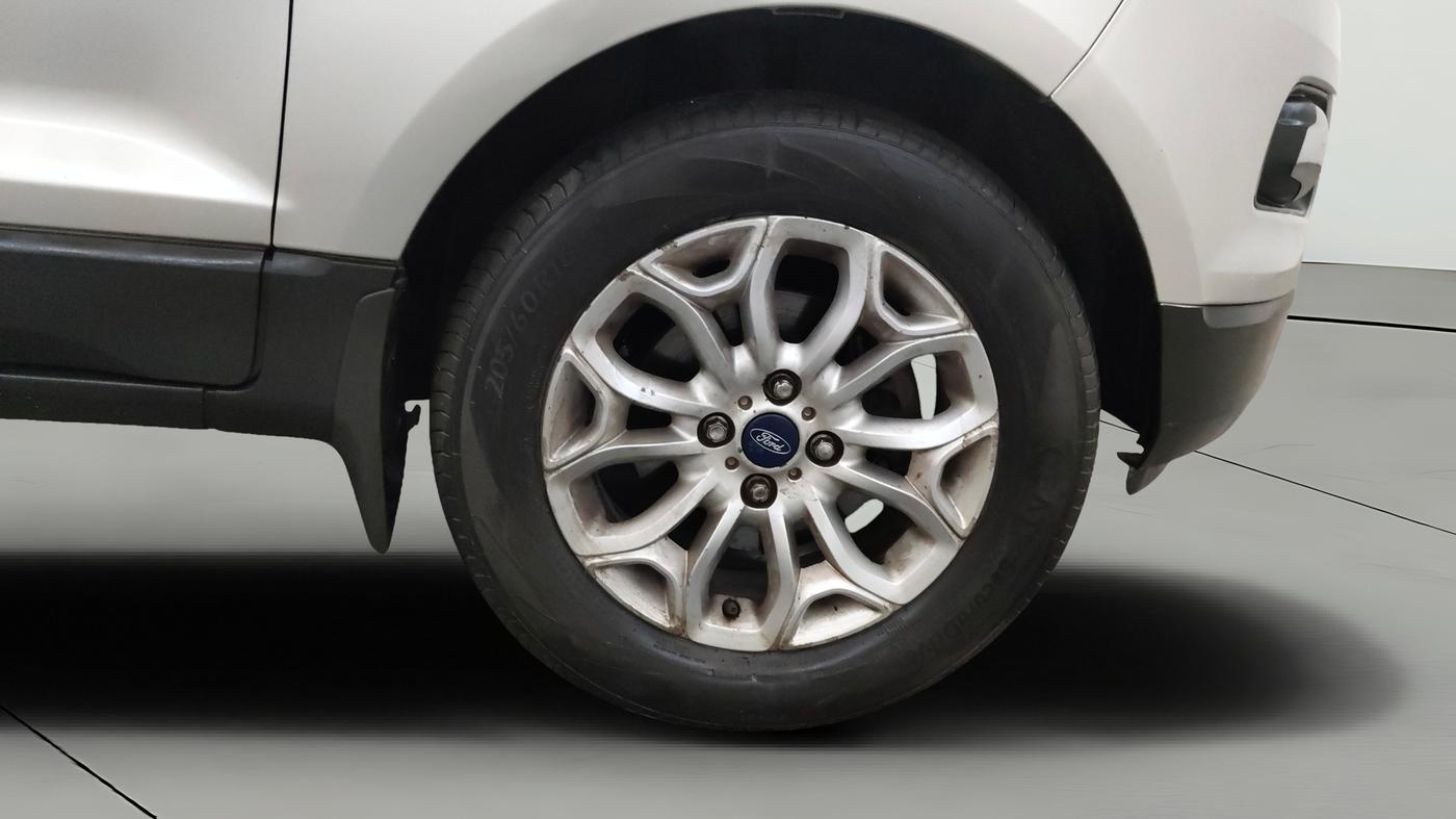 2016 Ford Ecosport TITANIUM 1.5L PETROL, Petrol, Manual, 1,22,788 km, Right Front Wheel