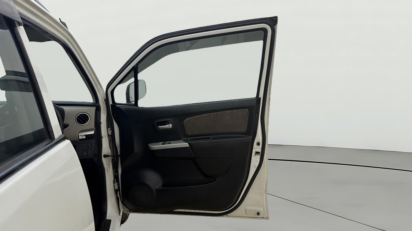 2015 Maruti Wagon R 1.0 LXI, Petrol, Manual, 60,363 km, RHS Front Door