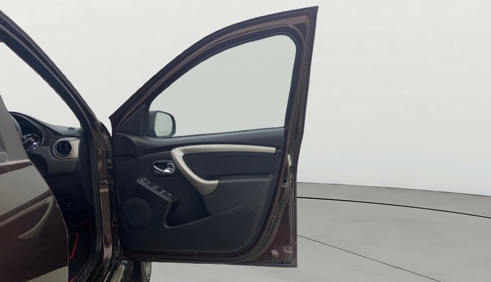 2021 Renault Duster RXZ 1.3 TURBO PETROL CVT, Petrol, Automatic, 49,685 km, RHS Front Door