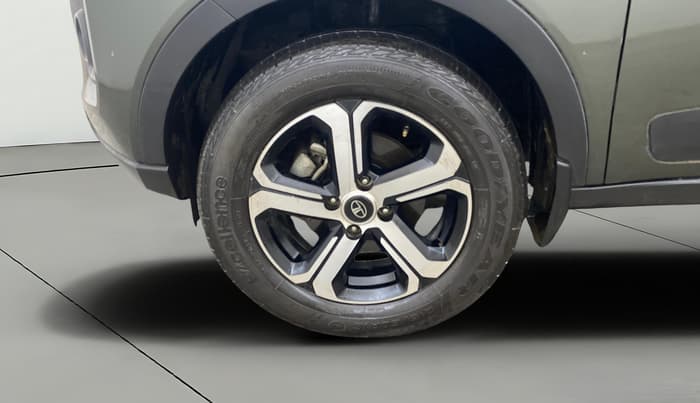 2022 Tata NEXON XZA PLUS SUNROOF PETROL, Petrol, Automatic, 27,563 km, Left Front Wheel