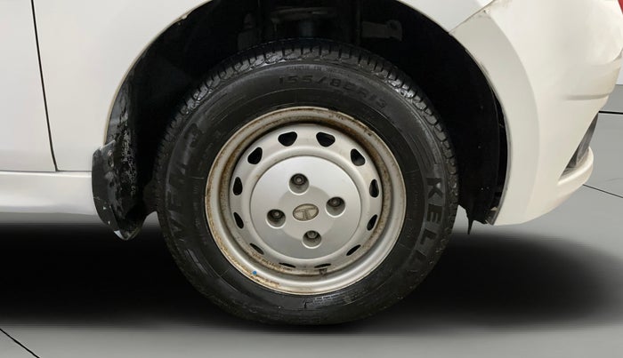 2016 Tata Tiago XM PETROL, Petrol, Manual, 35,773 km, Right Front Wheel