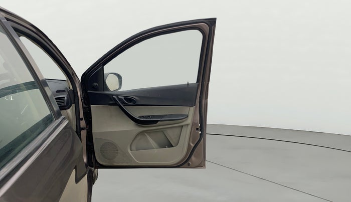 2016 Tata Tiago XM PETROL, Petrol, Manual, 70,026 km, RHS Front Door