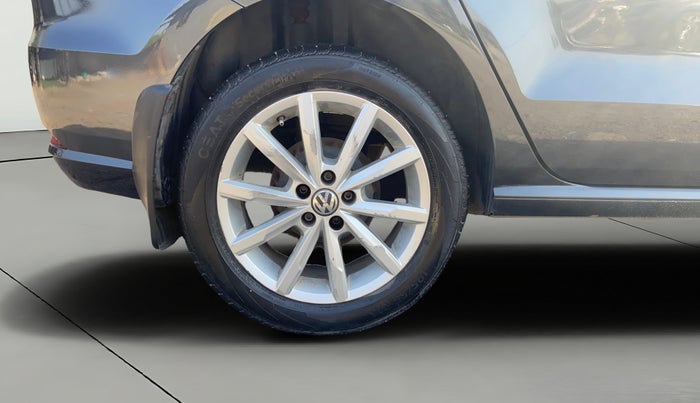 2018 Volkswagen Ameo HIGHLINE PLUS 1.5L AT 16 ALLOY, Diesel, Automatic, 86,982 km, Right Rear Wheel