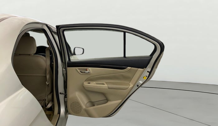 2016 Maruti Ciaz ZXI, Petrol, Manual, 95,555 km, RHS Rear Door