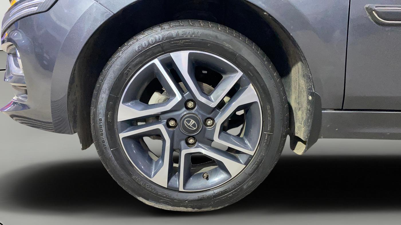 2023 Tata Tiago XZ PLUS PETROL, Petrol, Manual, 31,518 km, Left Front Wheel