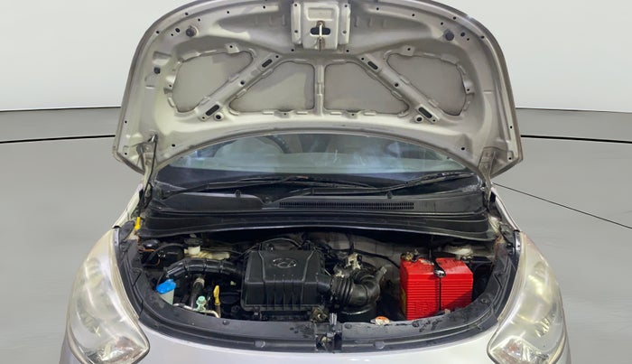 2016 Hyundai i10 SPORTZ 1.1, Petrol, Manual, 89,087 km, Open Bonet