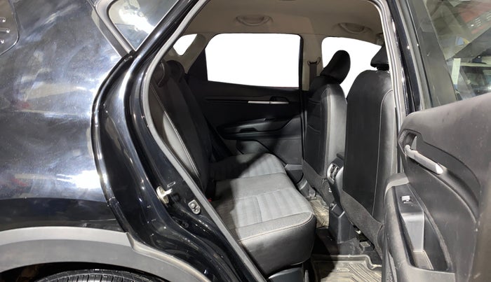 2021 KIA SONET HTK PLUS 1.2, Petrol, Manual, 24,583 km, Right Side Rear Door Cabin