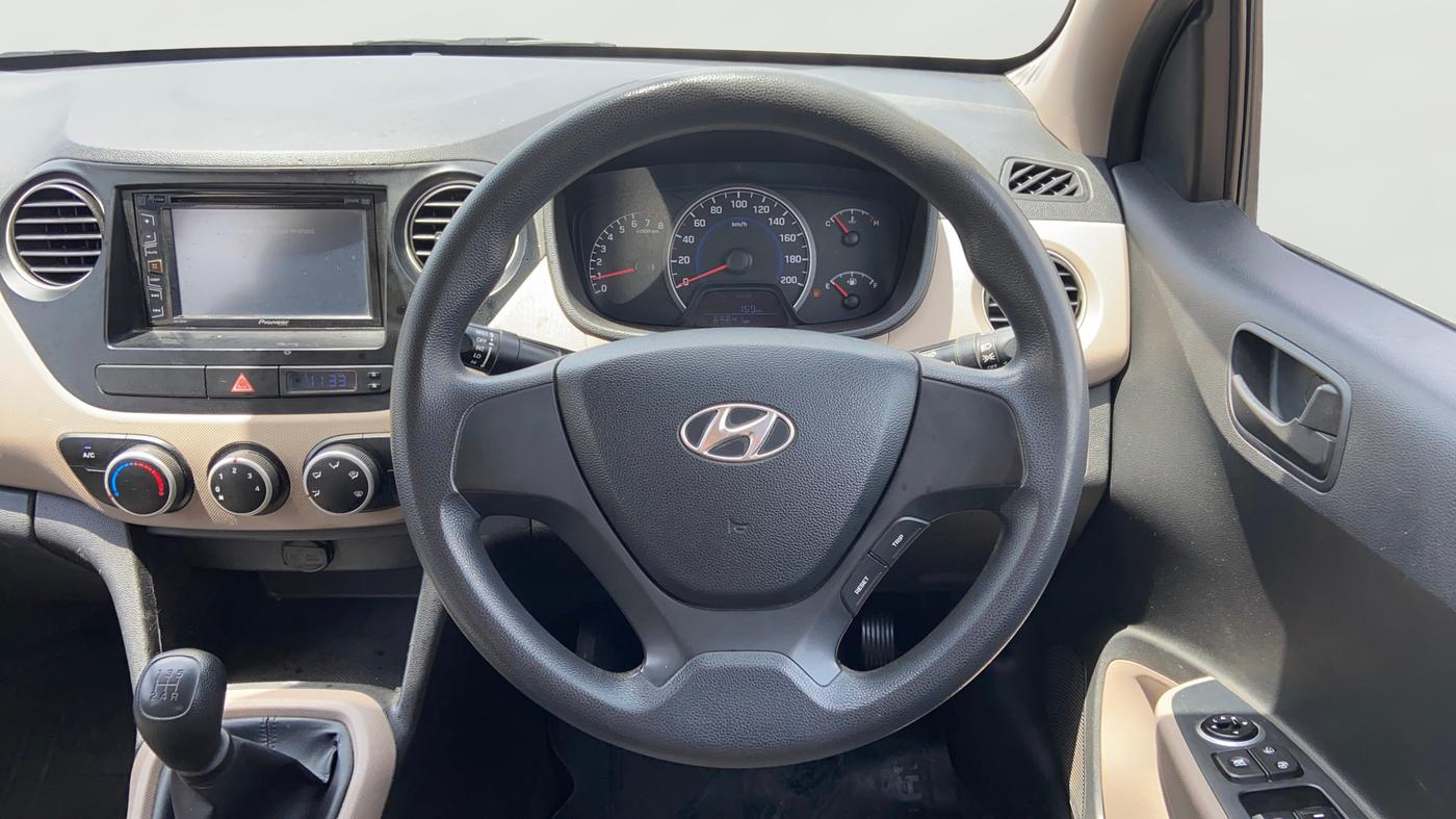 2015 Hyundai Grand i10 MAGNA 1.2 KAPPA VTVT, Petrol, Manual, 69,824 km, Steering Wheel Close Up
