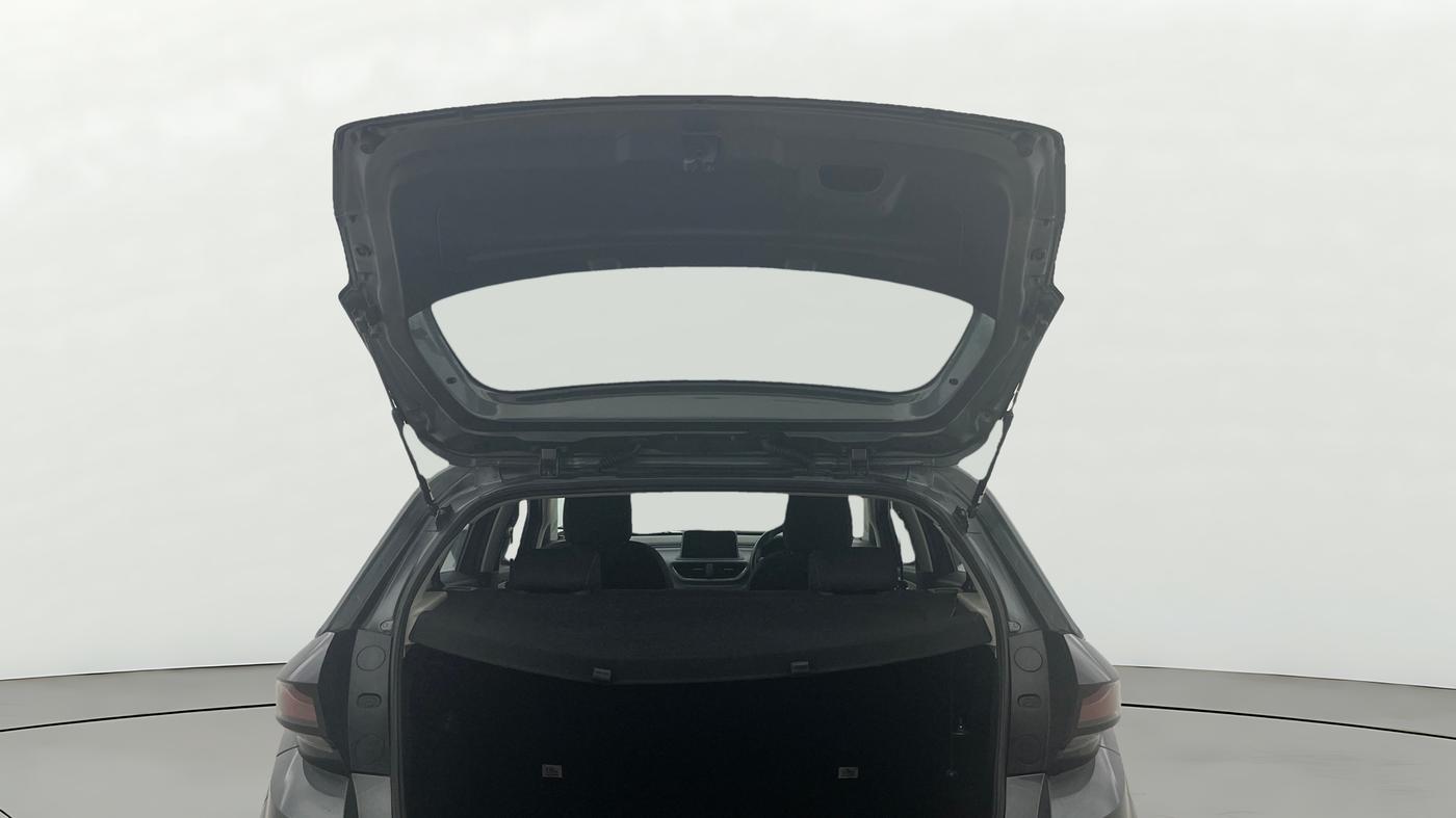 2023 Tata ALTROZ XZA + SUNROOF, Petrol, Automatic, 32,423 km, Boot Door Open