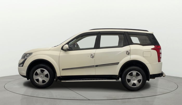 2018 Mahindra XUV500 W6, Diesel, Manual, 69,710 km, Left Side
